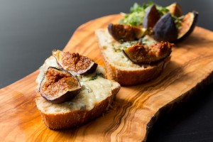 Feigen-Gorgonzola-Crostini3